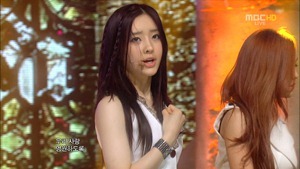 T-ARA - Don't Leave   Day By Day (Show Music Core 2012.07.07).ts - 00006
