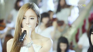 T-ARA - Don't Leave   Day By Day (Show Music Core 2012.07.07).ts - 00014