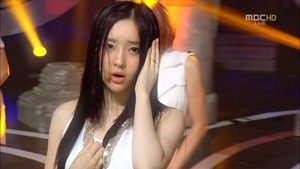 T-ARA - Don't Leave   Day By Day (Show Music Core 2012.07.07).ts - 00046