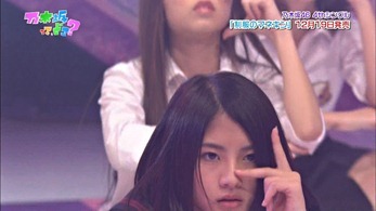 Nogizaka46 - Seifuku no Mannequin (Nogizakatte Doko 121111).ts - 00001