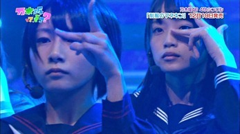 Nogizaka46 - Seifuku no Mannequin (Nogizakatte Doko 121111).ts - 00004