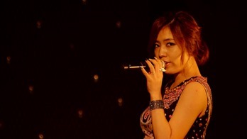 T-ara - Japan Tour 2012.m2ts - 00418