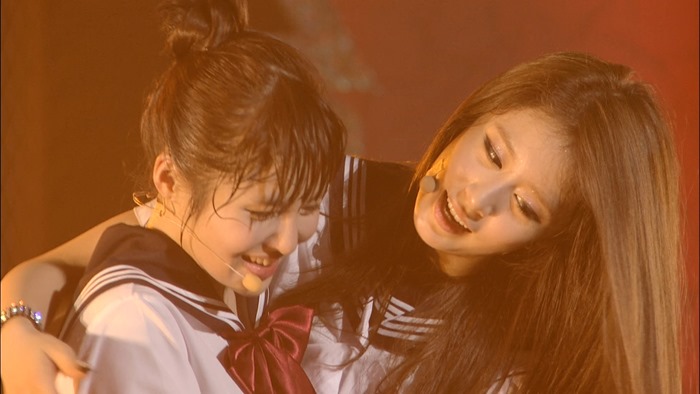 T-ara - Japan Tour 2012.m2ts - 00564
