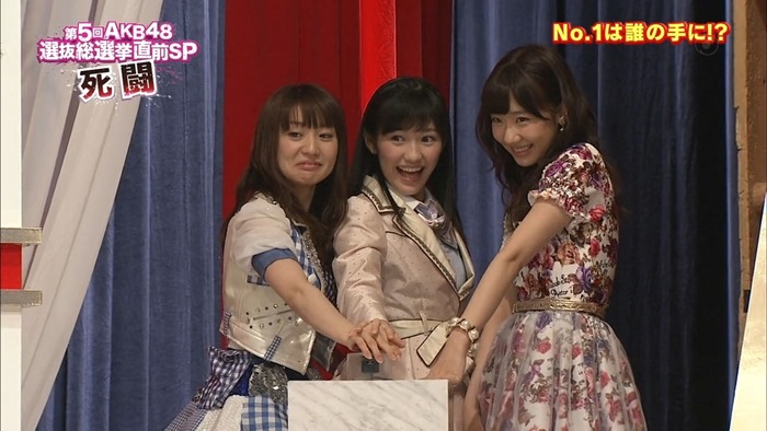 130603 SMAP&times;SMAP (Mayuyu, Yukirin, Yuko).mp4 - 00054
