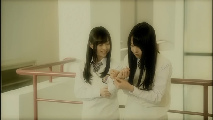 MV Nogizaka46 2nd Single - Ookami ni Kuchibue wo (Under Girl).mkv - 00036