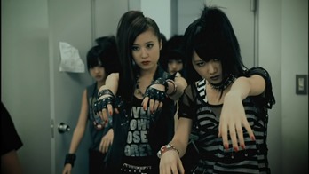 MV Nogizaka46 2nd Single - Ookami ni Kuchibue wo (Under Girl).mkv - 00055