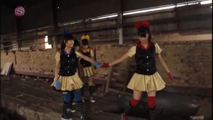 チームしゃちほこPV　① - YouTube.mp4 - 00006