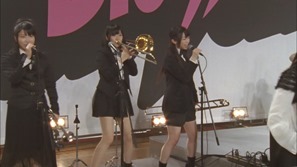 Give Me Five.m2ts - 00018