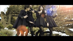 Shoe Throw.m2ts - 00022