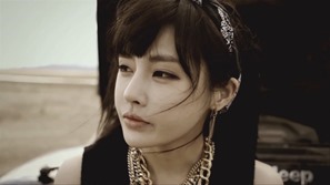 T-ARA[티아라] -NUMBER NINE [넘버나인]- M_V ver.2 - YouTube.mp4 - 00006