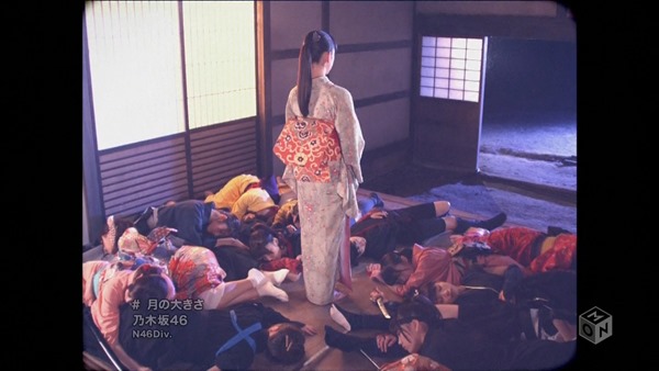 Nogizaka46 - Tsuki no Ookisa (1440x1080i H.264 AAC M-ON! HD) (2013.11.27).ts - 00104