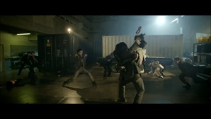 映画『黒執事』本予告編 - YouTube.mp4 - 00023