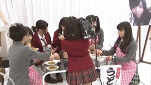 NMB48 YNN配信 りぃちゃん24時間テレビ「川上うどん庵」 140123 - YouTube.mp4 - 00016