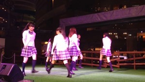 8_5 青SHUN学園 リリースイベント＠キャナルシティ　「ツインテール〜I LOVE YOUをありがとう〜」 - YouTube.mp4 - 00009