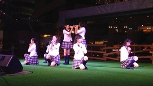 8_5 青SHUN学園 リリースイベント＠キャナルシティ　「ツインテール〜I LOVE YOUをありがとう〜」 - YouTube.mp4 - 00030