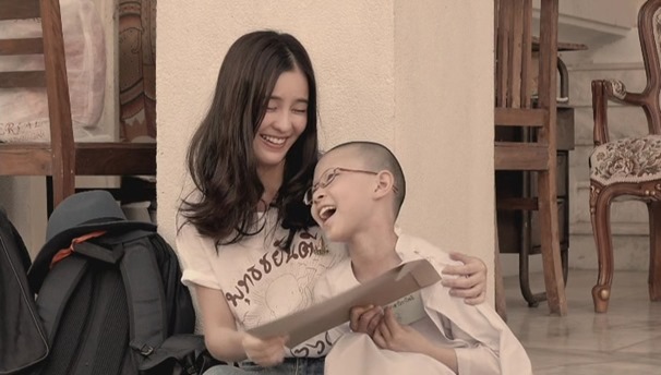 Namaste_Hello_Bye_Bye.2013-DVDRip.x264.AAC-SeeingMole.mp4 - 00171