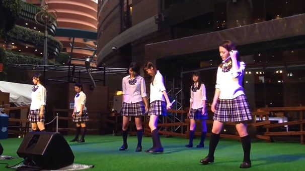 青SHUN学園 リリースイベント＠キャナルシティ　「手紙。」 - YouTube.mp4 - 00006