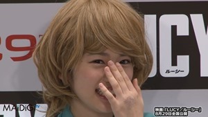 AKB48川栄李奈「かけ算は暗記じゃなくて計算&hellip;」　映画「LUCY／ルーシー」公開直前イベントで会見 - YouTube.mp4 - 00003