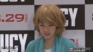 AKB48川栄李奈「かけ算は暗記じゃなくて計算&hellip;」　映画「LUCY／ルーシー」公開直前イベントで会見 - YouTube.mp4 - 00016