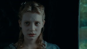 Alice.in.Wonderland.2010.1080p.BluRay.DTS.x264-ESiR.mkv - 00003