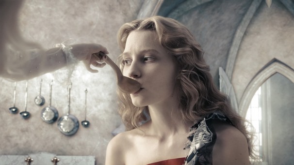 Alice.in.Wonderland.2010.1080p.BluRay.DTS.x264-ESiR.mkv - 00110