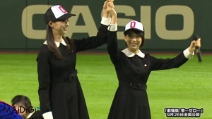 中条あやみ、制服姿でノーバン暴投始球式　女子高生達も卒倒　｢劇場版 零～ゼロ～｣呪いの魔球始球式 - YouTube.mp4 - 00027