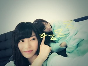 Bzv36hwCMAAu0lr.jpg large