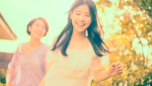 楊丞琳 曬焦的一雙耳朵 MV (HQ官方完整版) - YouTube.mp4 - 00060