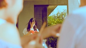 楊丞琳 曬焦的一雙耳朵 MV (HQ官方完整版) - YouTube.mp4 - 00067