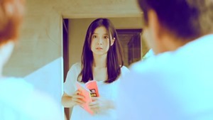 楊丞琳 曬焦的一雙耳朵 MV (HQ官方完整版) - YouTube.mp4 - 00070