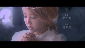 蔡依林 Jolin Tsai - 不一樣又怎樣 We're All Different, Yet The Same (華納official 高畫質HD官方完整版MV) - YouTube.mp4 - 00003