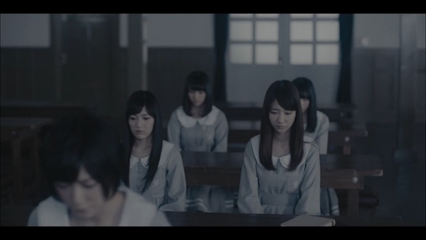 MV】ロンリネスクラブ （Team B） Short ver. _ AKB48[公式] - YouTube.mp4 - 00001