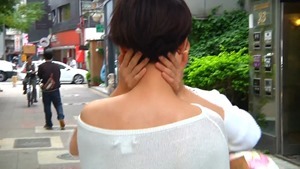 楊丞琳 Rainie Yang -【其實我們值得幸福】MV拍攝花絮 - YouTube.mp4 - 00023