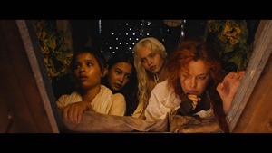 Mad Max- Fury Road - -Wives- Featurette [HD] - YouTube.mp4 - 00004