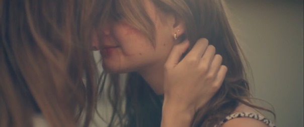 ---Hayley Kiyoko - Girls Like Girls.mp4 - 00119