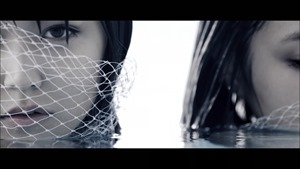 MV】水の中の伝導率 Short ver. _ AKB48[公式] - YouTube.mp4 - 00007