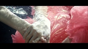 MV】水の中の伝導率 Short ver. _ AKB48[公式] - YouTube.mp4 - 00044