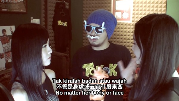 ---[Namewee Tokok] 048 Lesbian Kiss 女女之吻 02-08-15 - YouTube.mp4 - 00002