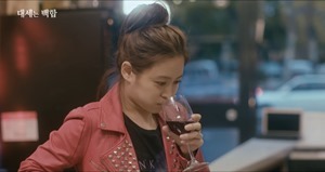 [Eng Sub] EP04&ndash;There&rsquo;s no way this is a new-school drama 대세는 백합(Lily Fever)#4화 - 이 드라마가 신파일 리 없잖아.mp4 - 00017