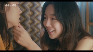 [Eng Sub_CC] EP02-There’s no way this is CPR_대세는 백합(Lily Fever)#2화 - 인공호흡일 리가 없잖아 - YouTube.mp4 - 00038