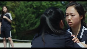 End of Summer  여름의 끝자락 (2015).mp4 - 00178