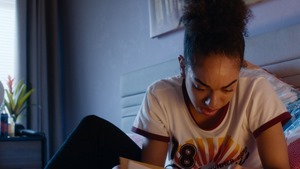 Doctor.Who.2005.S10E01.1080p.AMZN.WEBRip.DDP5.1.x264-NTb.mkv - 00059