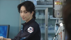 Code Blue Season 3 EP01 720p HDTV x264 AAC-DoA.mkv - 00041