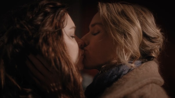 Gypsy.S01E05.The.Commune.1080p.NF.WEBRip.DD5.1.x264-NTb.mkv - 00070