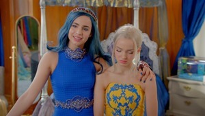 Descendants.2.2017.1080p.AMZN.WEBRip.DDP5.1.x264-TVSmash.mkv - 00037