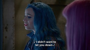 Descendants.2.2017.1080p.AMZN.WEBRip.DDP5.1.x264-TVSmash.mkv - 00049