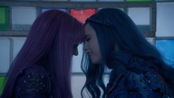 Descendants.2.2017.1080p.AMZN.WEBRip.DDP5.1.x264-TVSmash.mkv - 00121