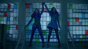 Descendants.2.2017.1080p.AMZN.WEBRip.DDP5.1.x264-TVSmash.mkv - 00124