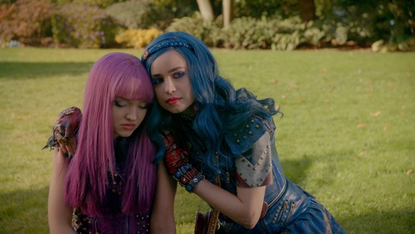 Descendants.2.2017.1080p.AMZN.WEBRip.DDP5.1.x264-TVSmash.mkv - 00218