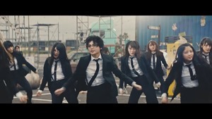 欅坂46 MECHAKARI CM 風に吹かれても篇 15秒 30秒ver 平手友梨奈 眼鏡スーツ姿でダンス Keyakizaka46 - YouTube.MKV - 00002